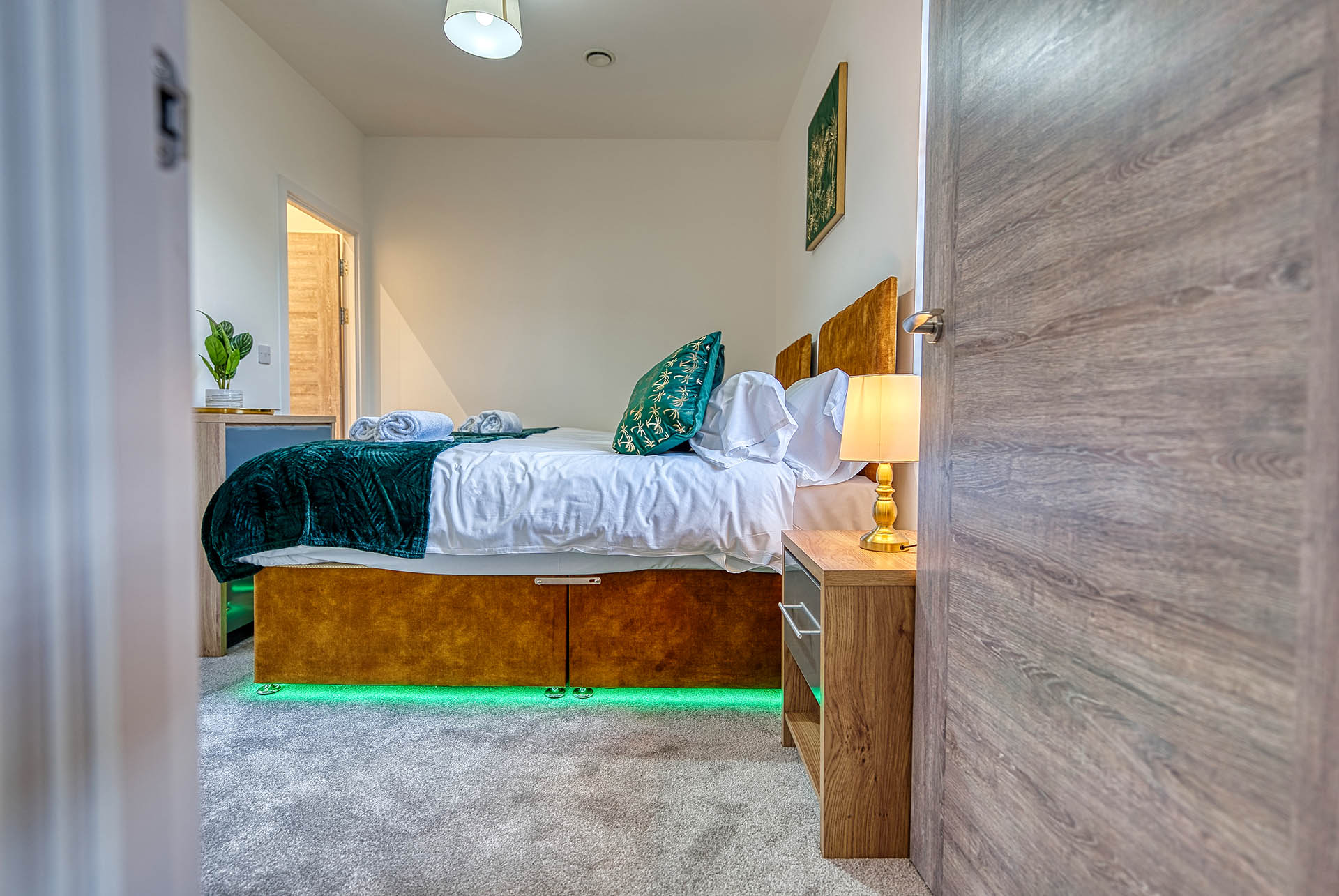 Bayard Plaza beds2.jpg